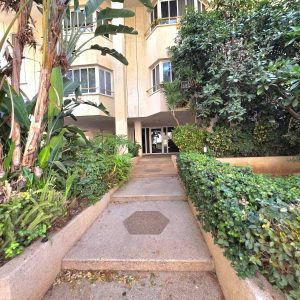 למכירה בבלעדיות, 3 חד' עם ממ"ד מעלית וחניה, מרכז הרצליה