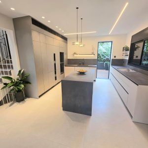 למכירה בבלעדיות, קוטג' ייחודי 6 חדרים, 205 מ"ר בנוי, הרצליה הצעירה