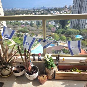 למכירה בבלעדיות בצמרות שלב ב', 4.5 חדרים קומה 11 עם נוף פתוח, 120 מ"ר + מ.שמש